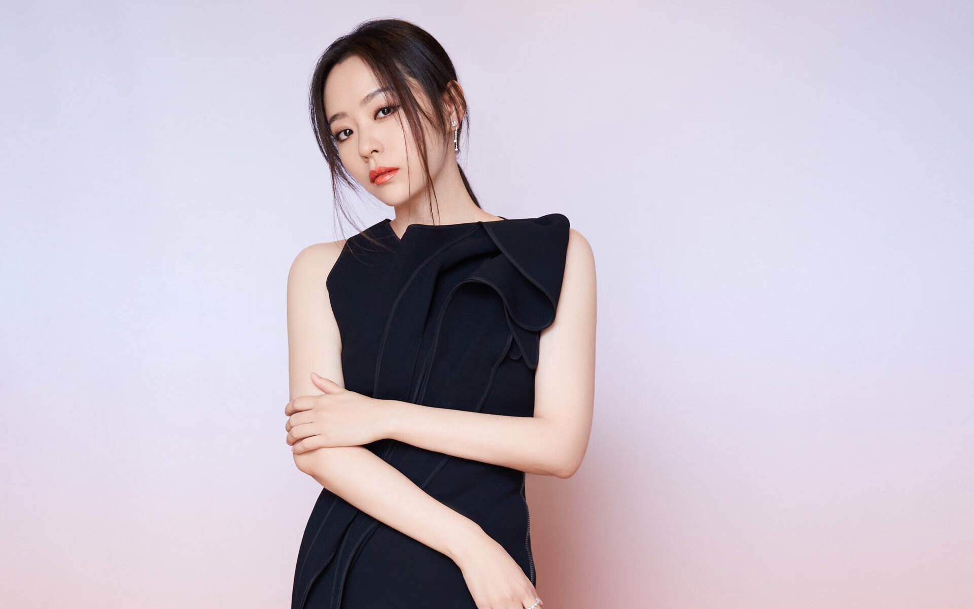 开云官方-_纳达尔逆转夺冠,温布尔登再现伟大时刻_,纳达尔几个温网冠军 开云官方-_纳达尔逆转夺冠,温布尔登再现伟大时刻_,纳达尔几个温网冠军